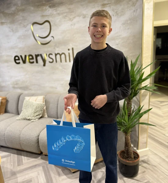 INVISALIGN TREATMENT - LEICESTER_8295