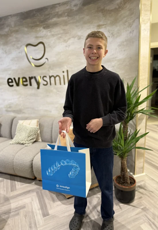 INVISALIGN TREATMENT - LEICESTER_8295